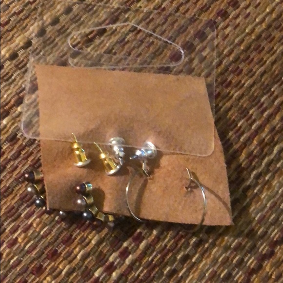 Free People hoop Stud Trip NWT - Picture 5 of 6